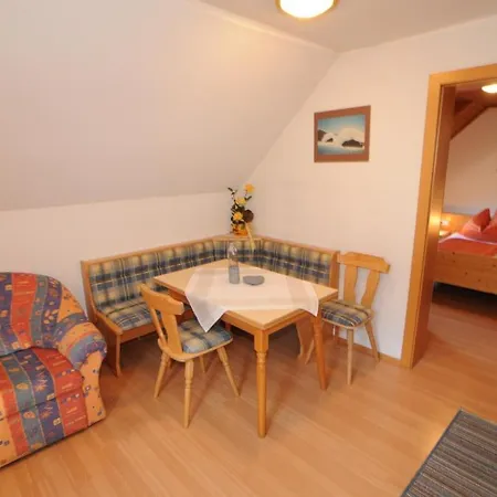 Haus Lukasser 3* Grobming