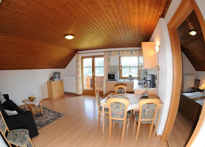 Haus Lukasser 3* Grobming