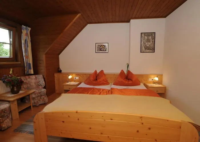 Guest house Haus Lukasser 3*